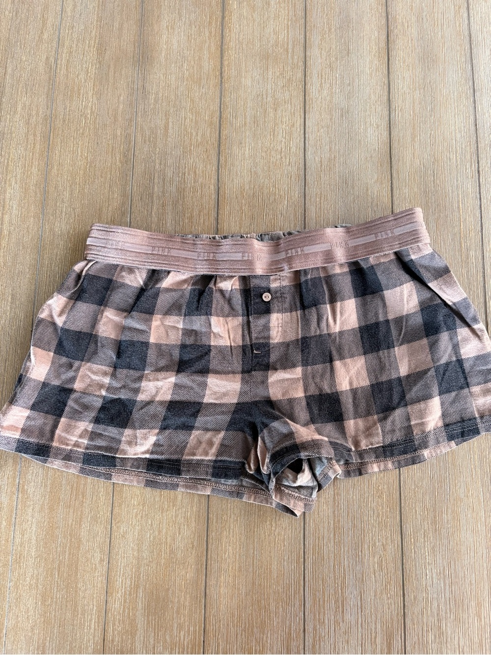 🌸Victoria's Secret PINK Plaid Shorts🌸